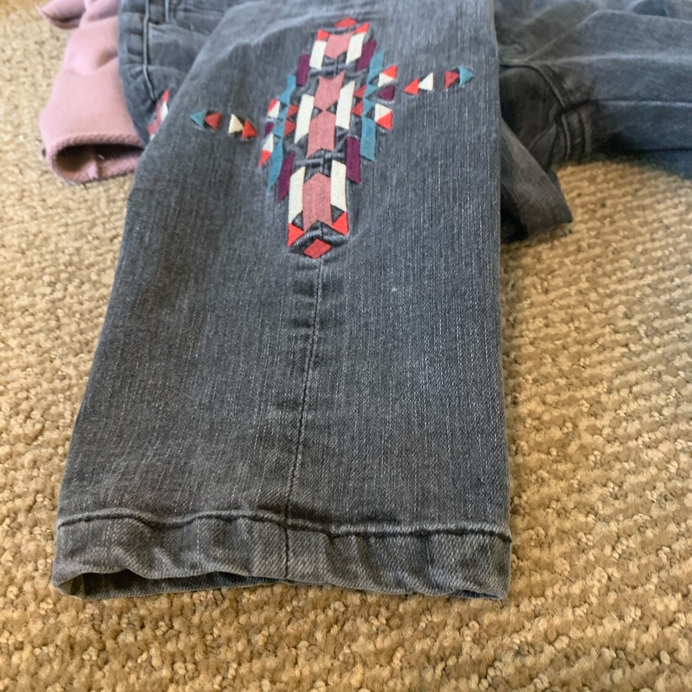 BDG Aztec Embroider High Rise Cigarette Jeans - Picture 8 of 9